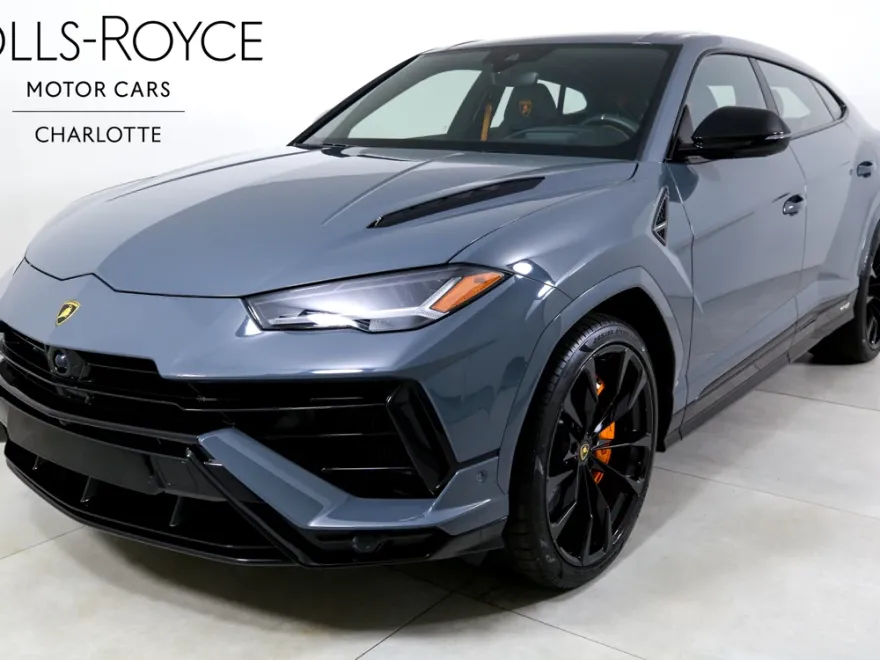 2024 Lamborghini Urus S photo 1