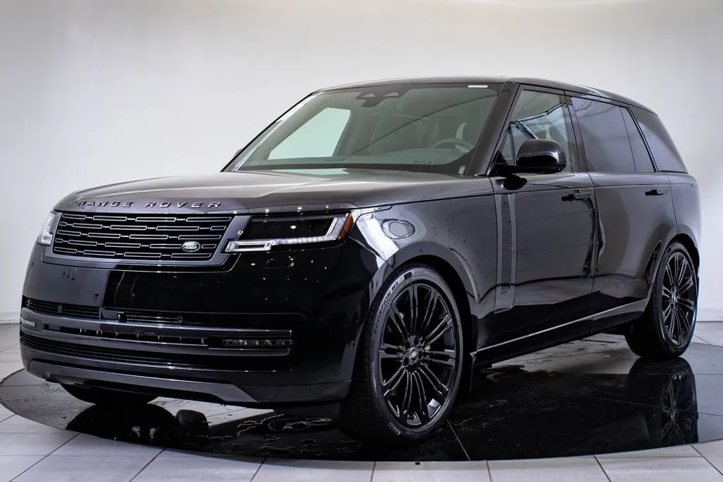 2025 Land Rover Range Rover SE photo 1