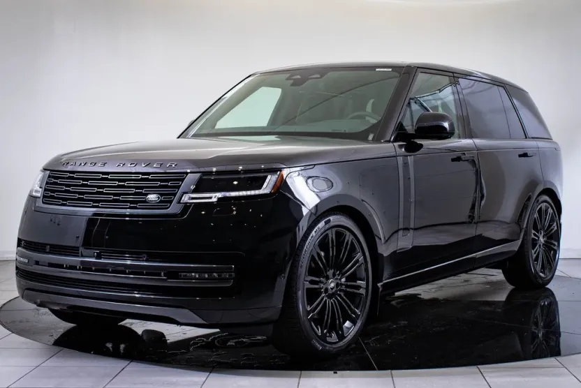 2025 Land Rover Range Rover SE photo 1