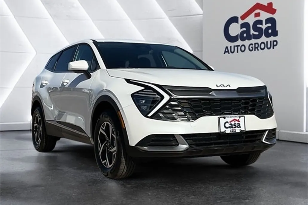 2025 Kia Sportage LX photo 1