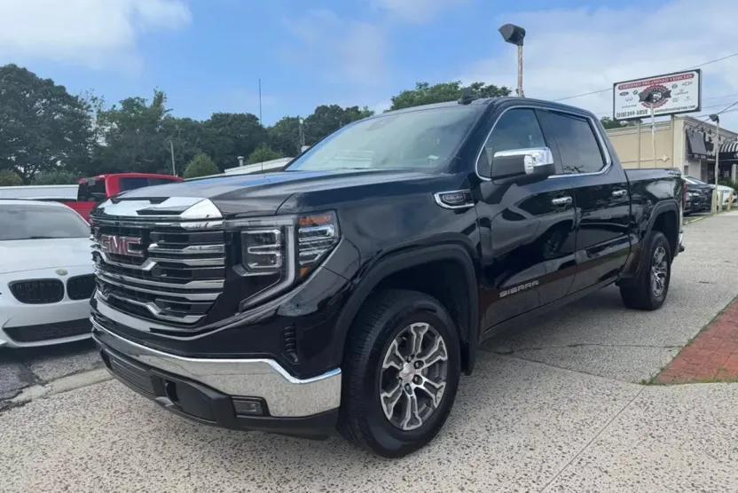 2025 Gmc Sierra 1500 SLT photo 1