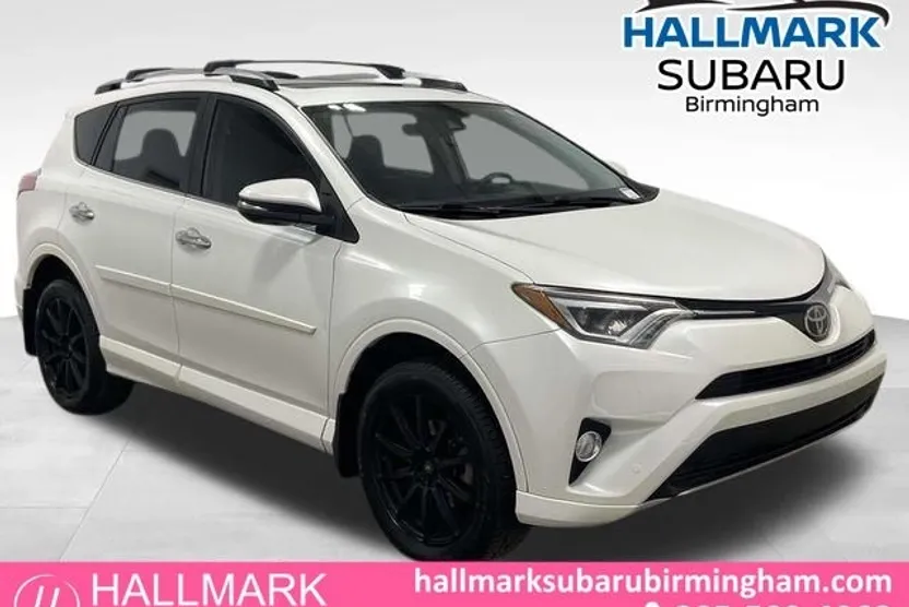 2017 Toyota RAV4 Platinum photo 1