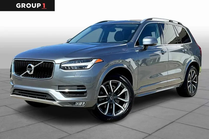 2018 Volvo XC90 Momentum photo 1