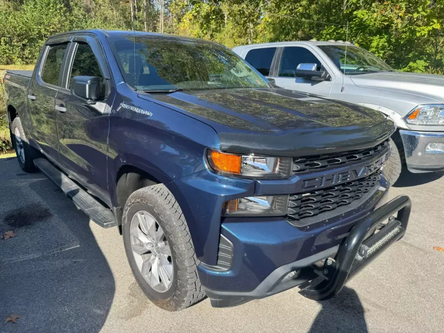 2019 Chevrolet Silverado 1500 Custom photo 1