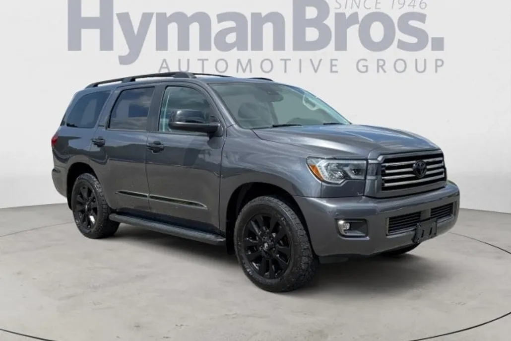 2021 Toyota Sequoia photo 1