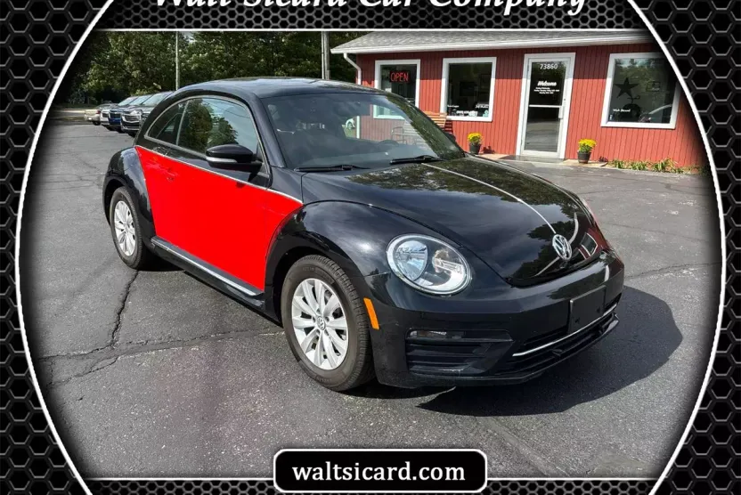 2019 Volkswagen Beetle Final Edition SEL photo 1