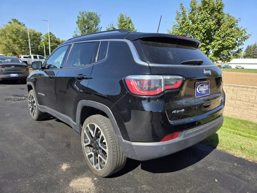 2018 Jeep Compass Limited photo 1