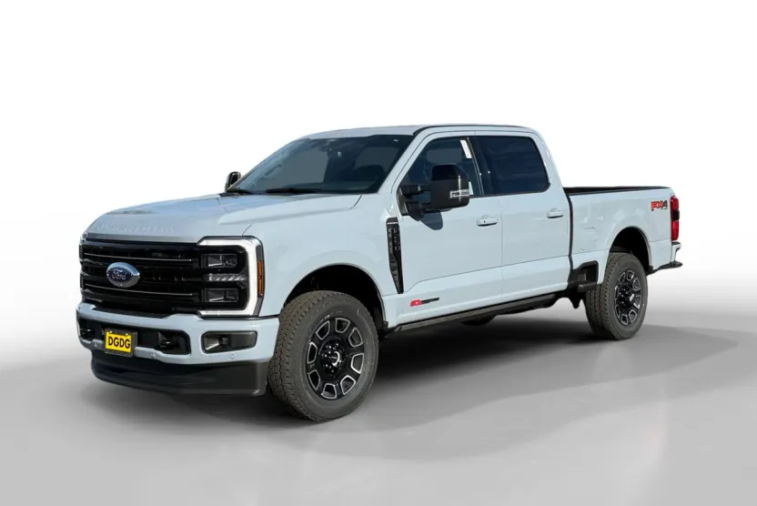 2025 Ford F-250 Platinum photo 1