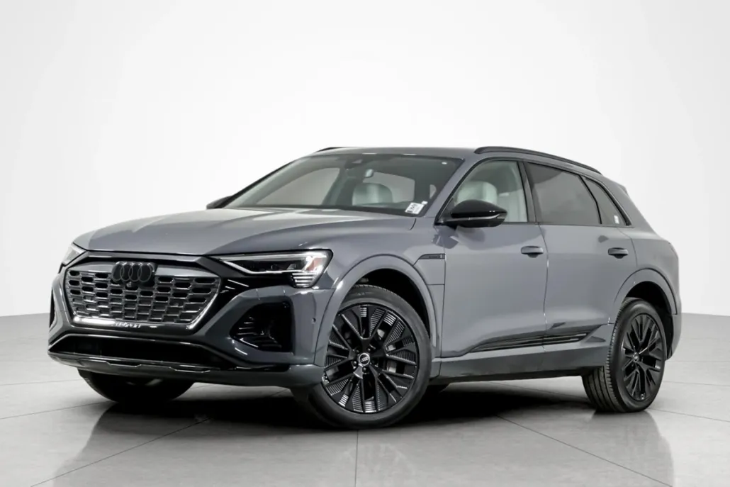 2024 Audi Q8 E-tron Prestige photo 1