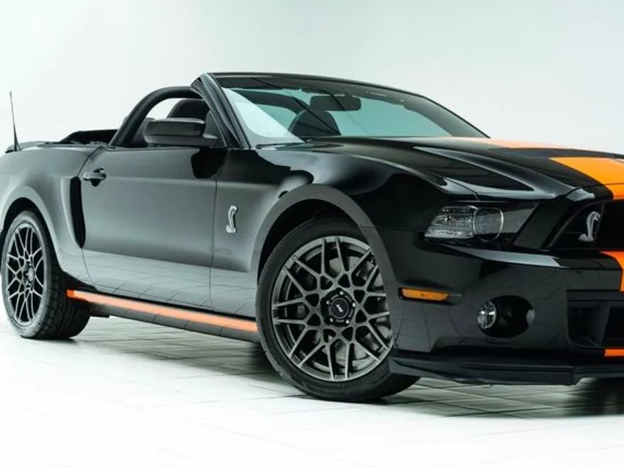 2013 Ford Mustang Shelby GT photo 1