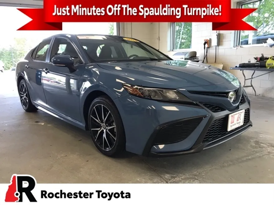 2024 Toyota Camry SE photo 1