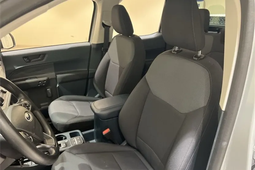 2022 Ford Maverick XL photo 1
