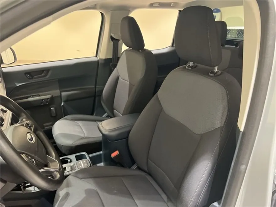 2022 Ford Maverick XL photo 1