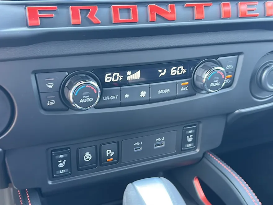 2026 Nissan Frontier Crew Cab PRO-X photo 5