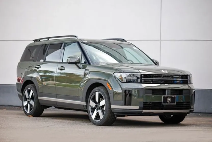 2024 Hyundai Santa Fe Limited photo 1