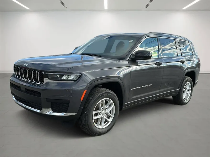 2025 Jeep Grand Cherokee Laredo X photo 1