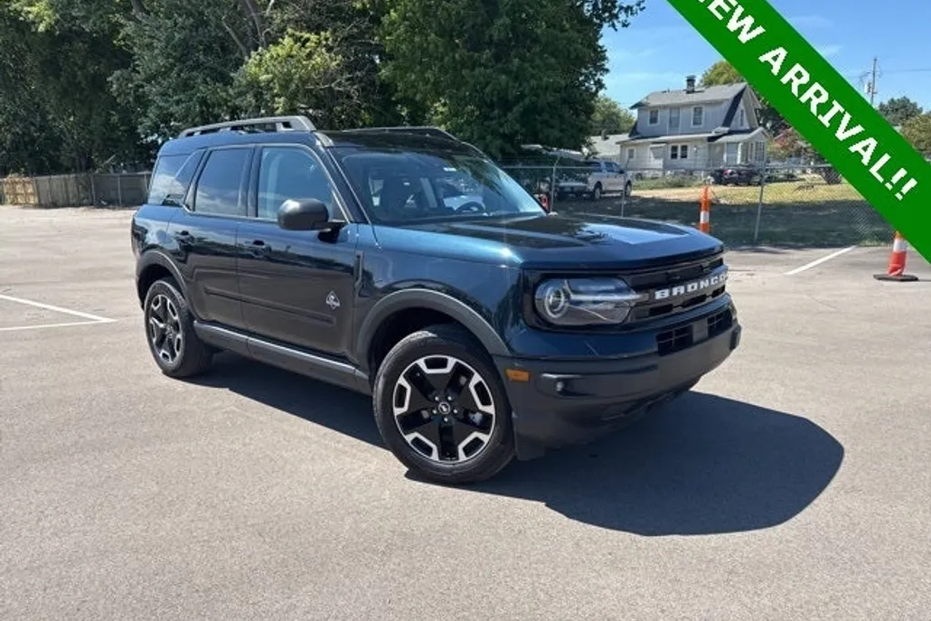 2023 Ford Bronco Sport Outer Banks photo 1