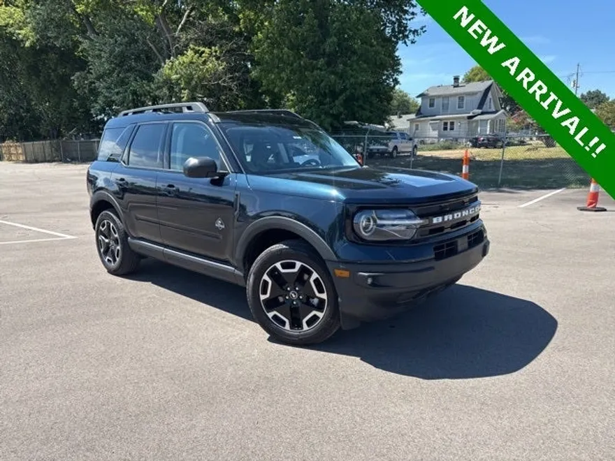 2023 Ford Bronco Sport Outer Banks photo 1