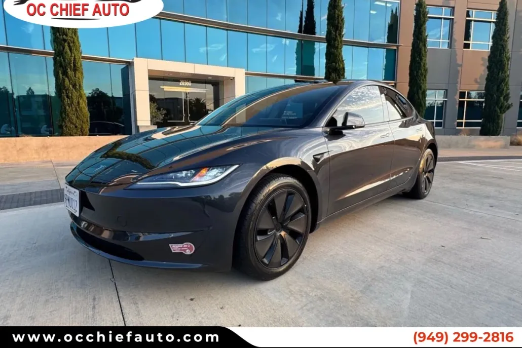 2024 Tesla Model 3 Long Range photo 1