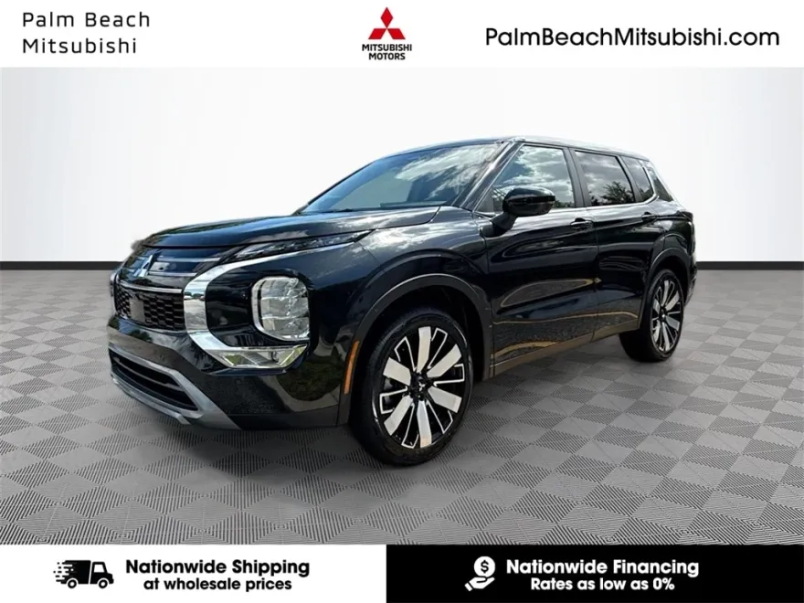 2025 Mitsubishi Outlander SE photo 1