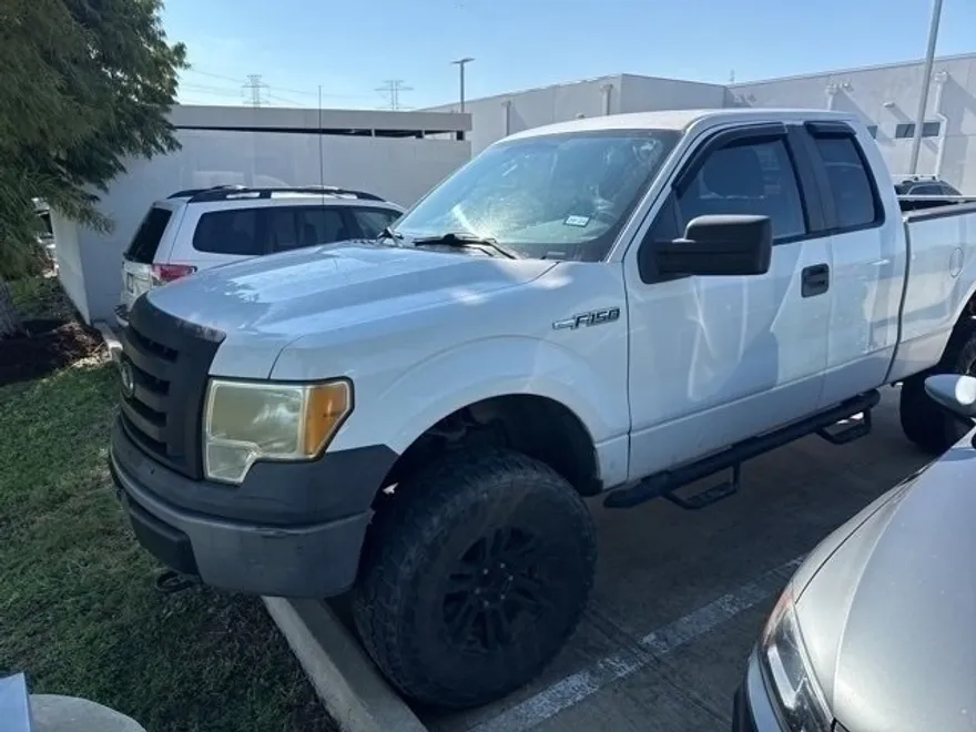 2010 Ford F-150 XL photo 1