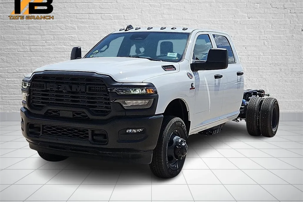 2025 Ram 3500 Tradesman photo 1