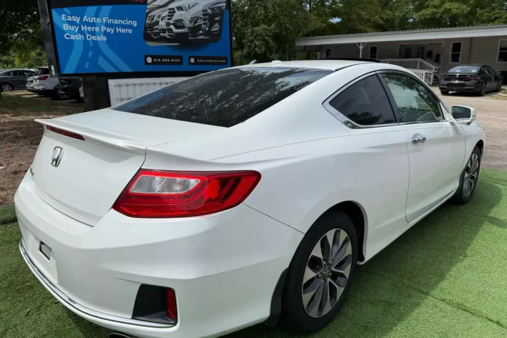 2013 Honda Accord EX-L photo 1
