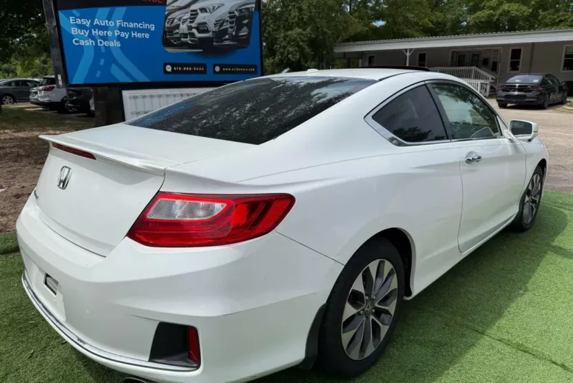 2013 Honda Accord EX-L photo 1