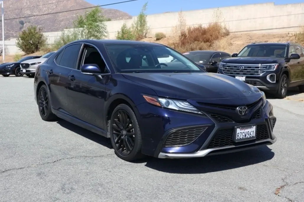 2022 Toyota Camry XSE photo 1