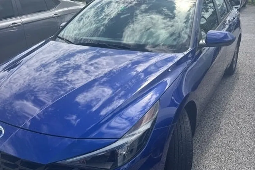 2022 Hyundai Elantra SE photo 1
