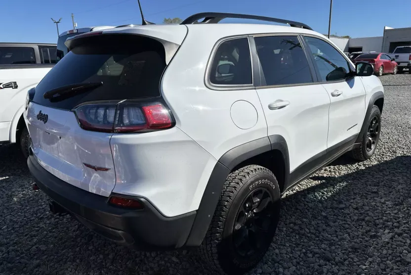 2022 Jeep Cherokee Trailhawk photo 1