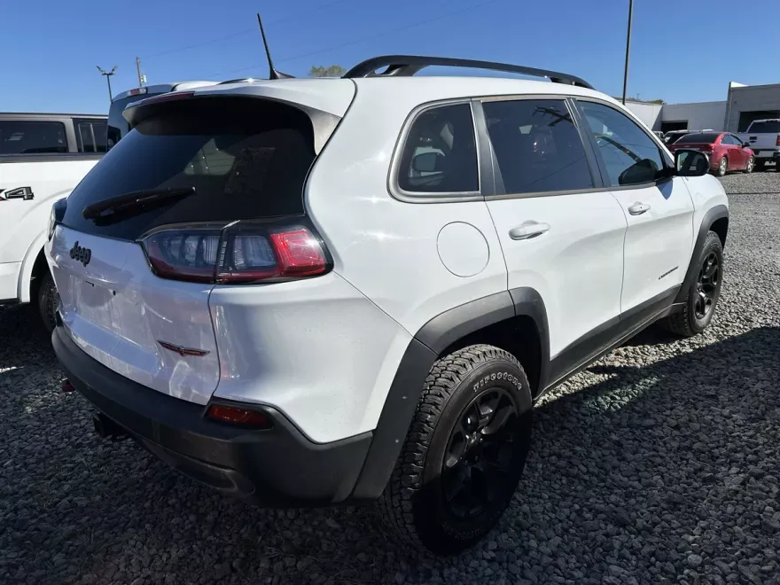 2022 Jeep Cherokee Trailhawk photo 1