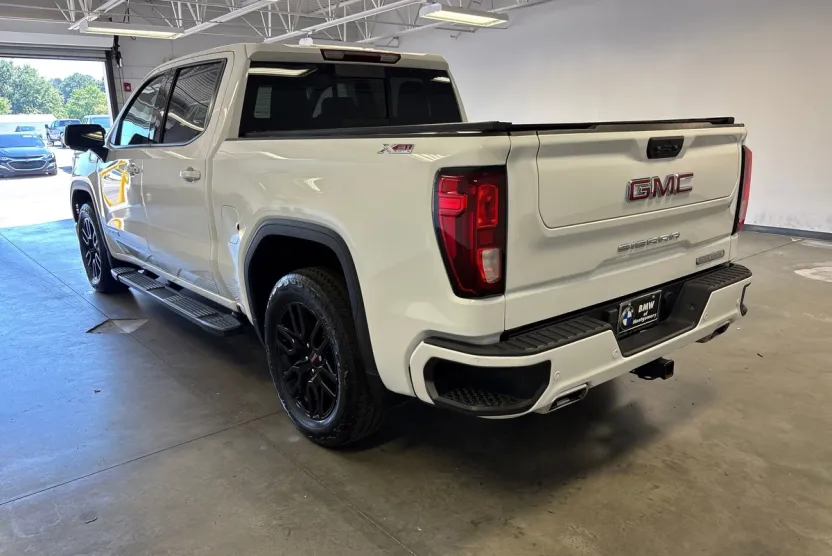 2022 Gmc Sierra 1500 Elevation photo 1