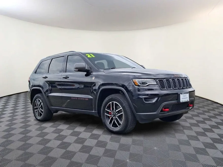 2021 Jeep Grand Cherokee Trailhawk photo 1