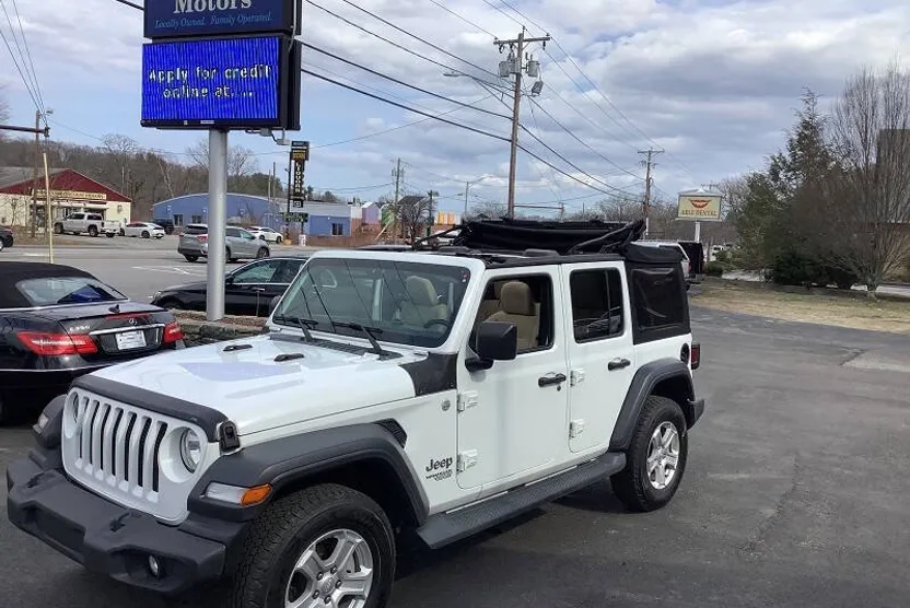 2018 Jeep Wrangler Unlimited Sport S photo 1