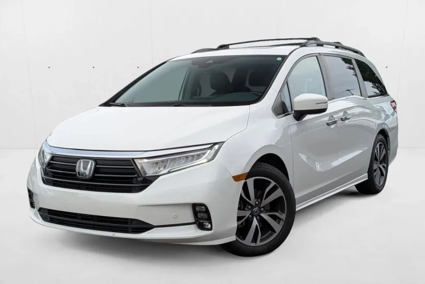 2022 Honda Odyssey Touring photo 1