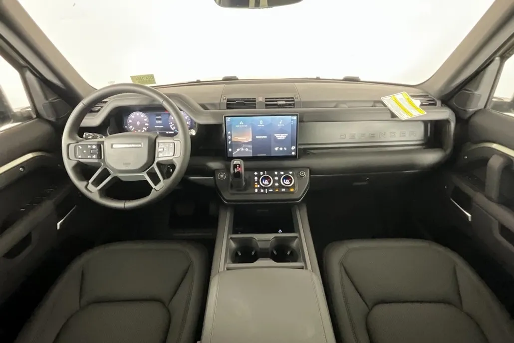 2025 Land Rover Defender 110 S photo 1