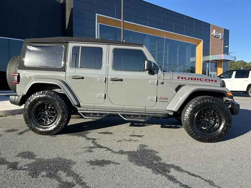 2019 Jeep Wrangler Unlimited Rubicon photo 1