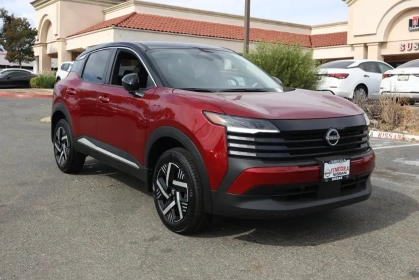 2025 Nissan Kicks SV photo 1