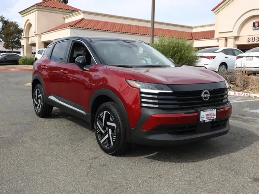 2025 Nissan Kicks SV photo 1