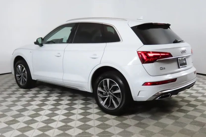 2025 Audi Q5 45 S line Premium Plus photo 1