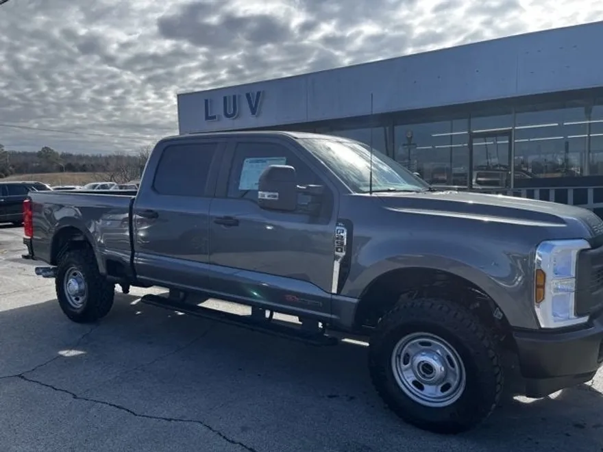 2025 Ford F-250 XL photo 1