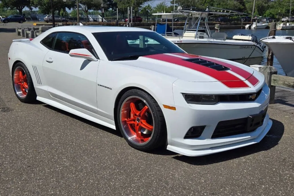 2014 Chevrolet Camaro 2SS photo 1