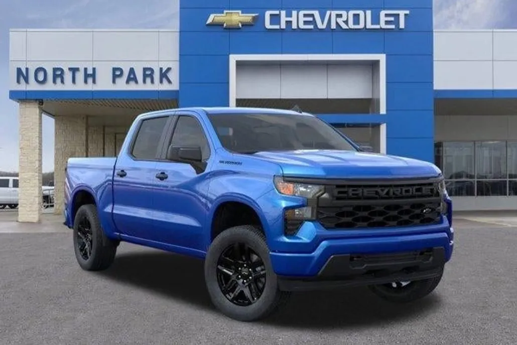 2026 Chevrolet Silverado 1500 Custom photo 1