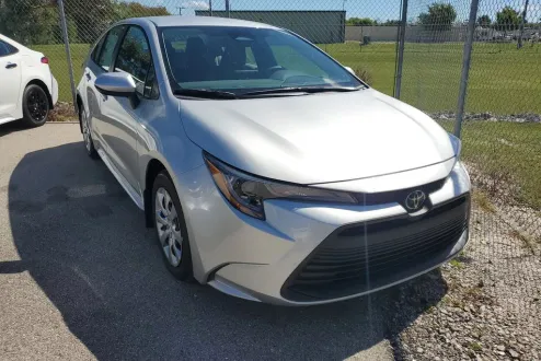 2026 Toyota Corolla LE photo 3