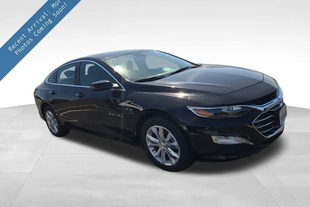 2024 Chevrolet Malibu 1LT photo 1