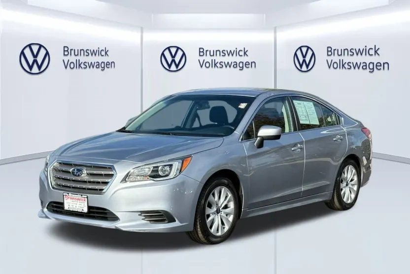 2017 Subaru Legacy 2.5i Premium photo 1