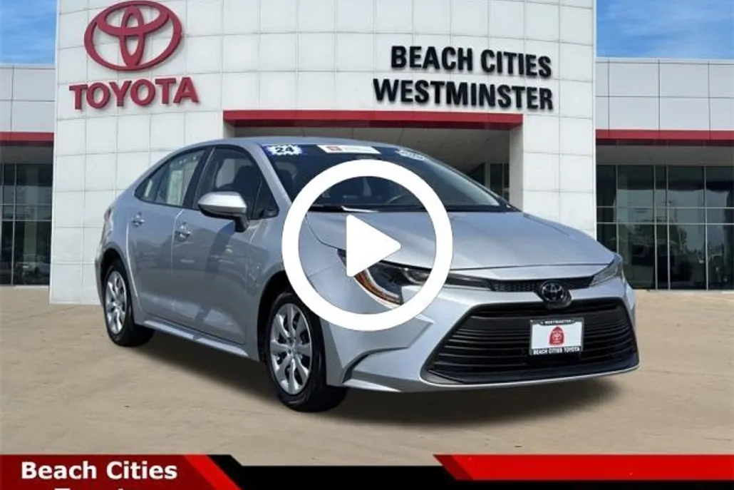 2024 Toyota Corolla LE photo 1