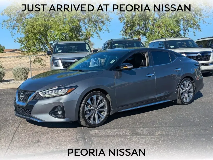 2023 Nissan Maxima Platinum photo 1