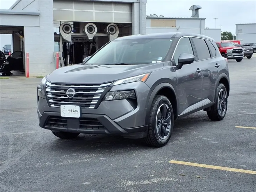 2024 Nissan Rogue SV photo 1